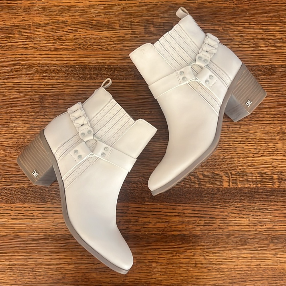 NWOT Sam Edelman Dalma White Leather Biker Boots With Buckle - Moto Size 8.5